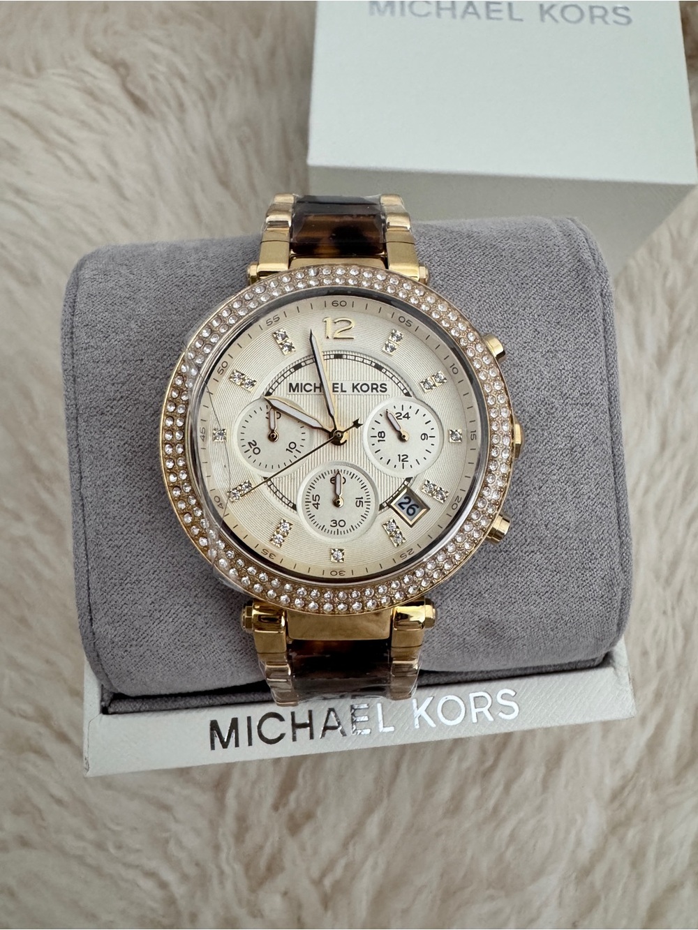 NWT Michael Kors MK5688 Parker Women's Watch